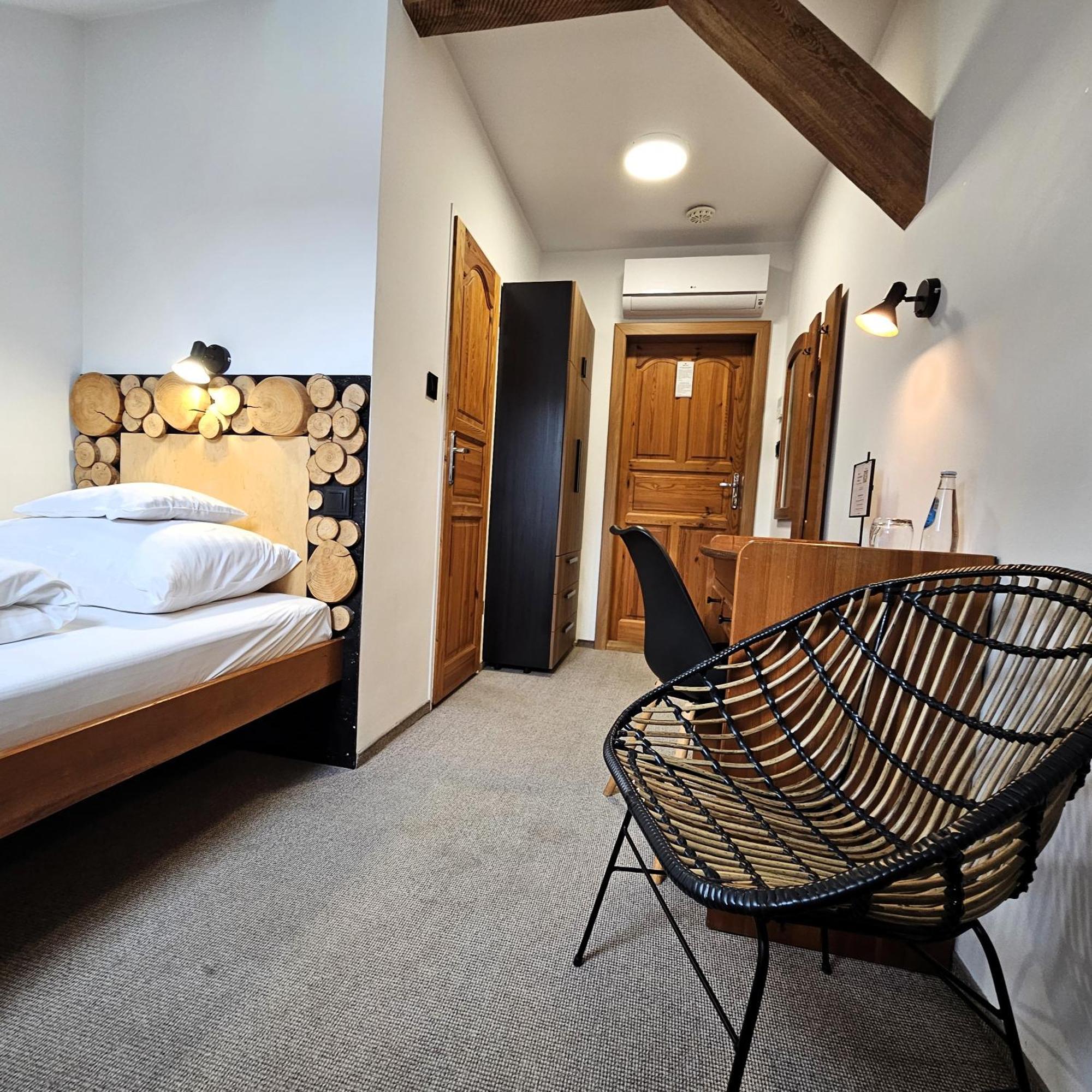 Hotel Protea Boleslawiec Boleslawiec  Bagian luar foto